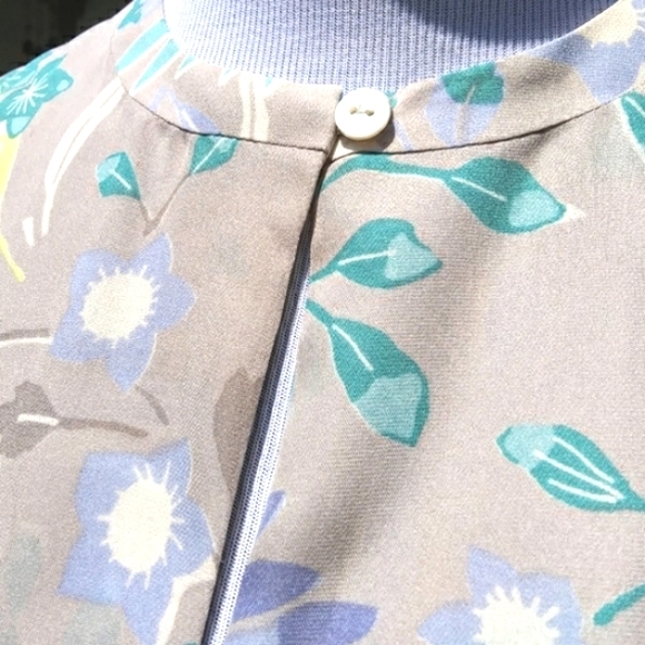 Pippa Silk Grey Floral Blouse - Picture 3 of 8